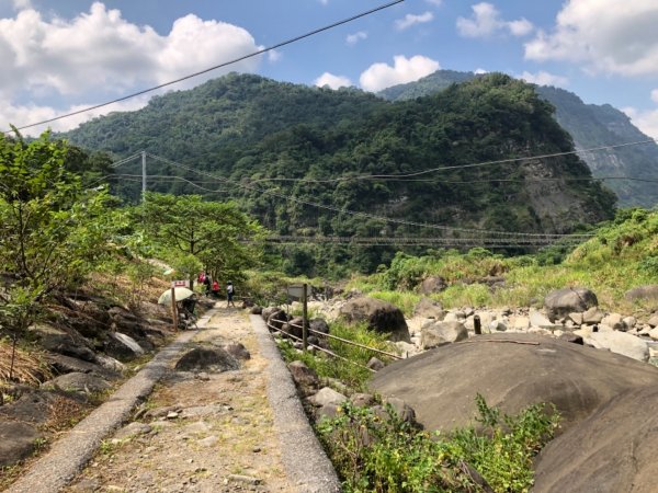達娜伊谷走里美避難歩道、巨石坂步道690705