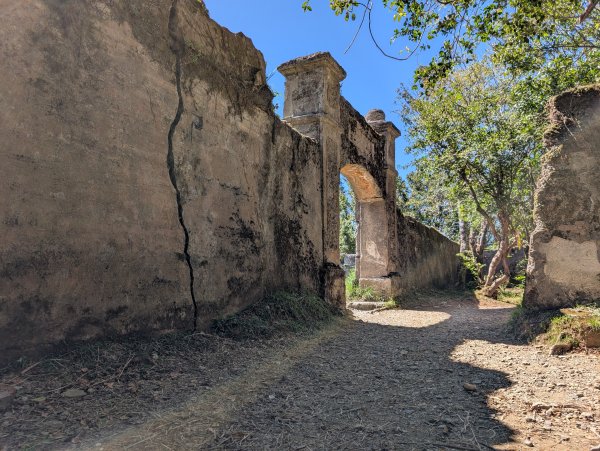 李棟山莊上有座李棟山2991705