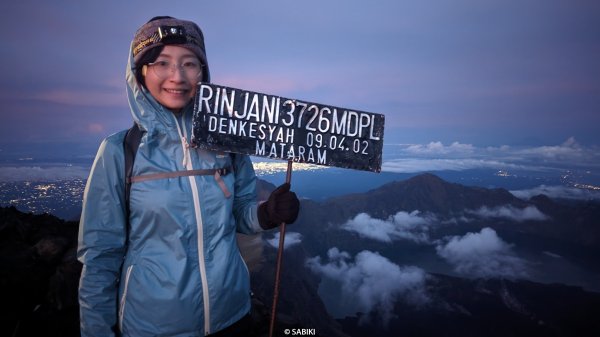 【海外健行】黯然消魂的火山攀登：龍目之巔林賈尼火山2823226