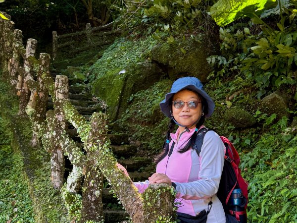 二格山走南邦寮山經草湳福德宮回二格公園3005502