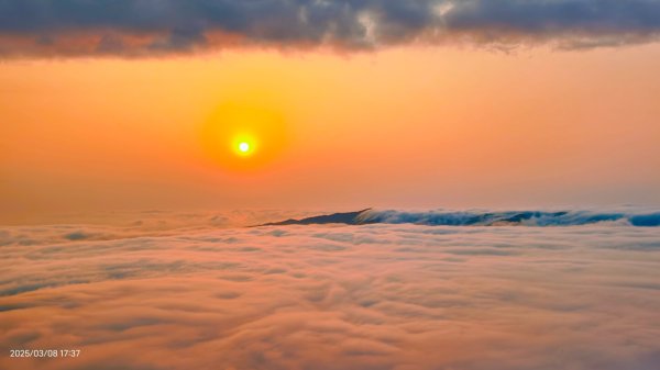 #馬那邦山 #夕陽 #雲海 #雲浪 3/82730420