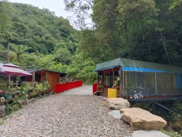 雙溪區中坑古道西線+中坑西山+內盤山土地公廟+中坑古道P字走2895312