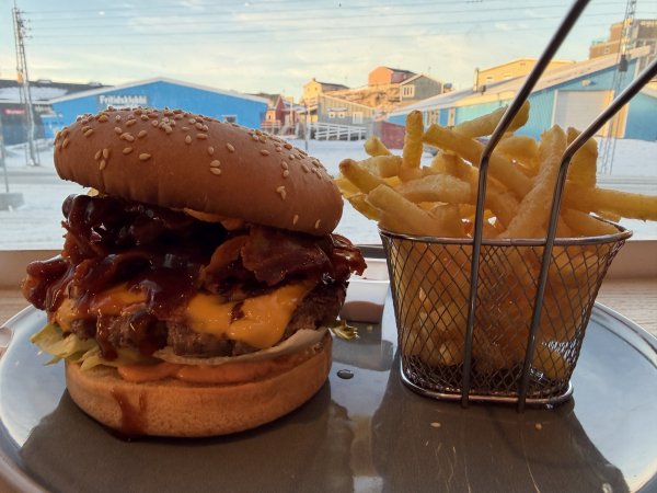 [紐約馬之行-31] 2025_1106 伊盧利薩特漢堡2947893