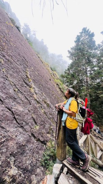 🌈10/6-7登上高峰~玉山主峰FB：熊熊趴爬走(富裕登山社)🌈3131624