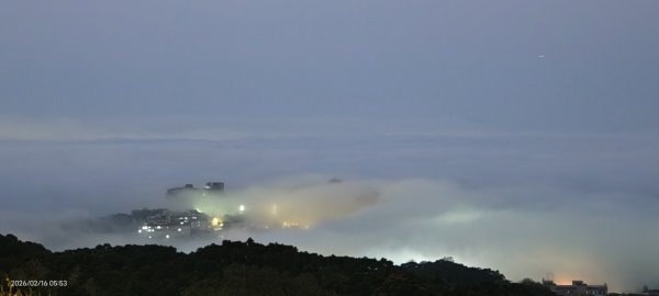 陽明山趴趴走追雲趣 #雲海 #琉璃光 #文化大學 2/163001229