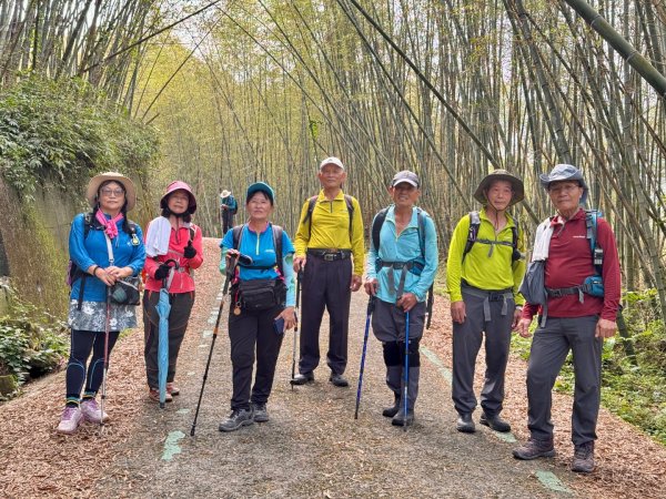 鳳凰谷步道走凍頂麒麟山2770429