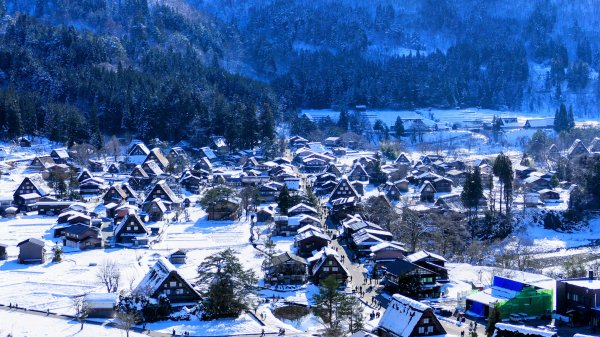 冬日的祈禱合掌村