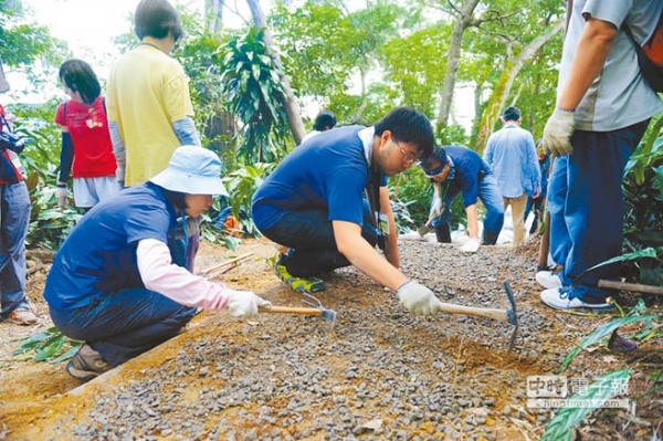 【新聞】仙跡岩步道 一段手作純天然