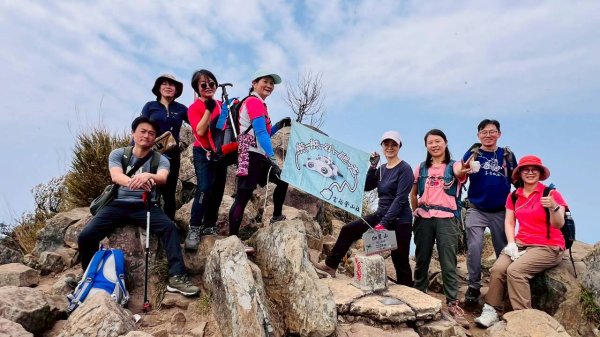 🌈4/11(六)台版富士山~小百岳-加里山×尋找一葉蘭✨FB：熊熊趴爬走~歡迎加入🌈封面