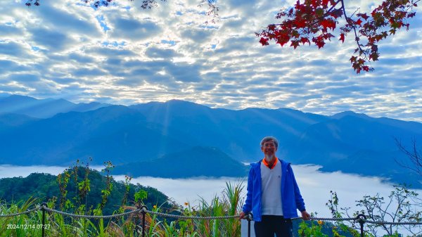 二訪馬拉邦山，解鎖 #琉璃光雲海 #日出雲海  #血月 #斜射光 #楓葉紅了！2668612