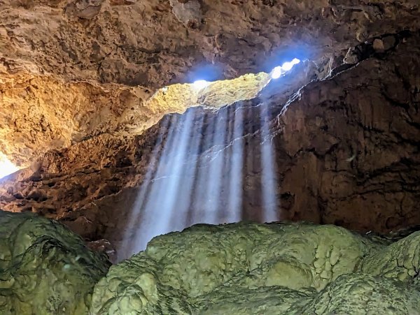 柴山石灰岩洞探洞及秘境