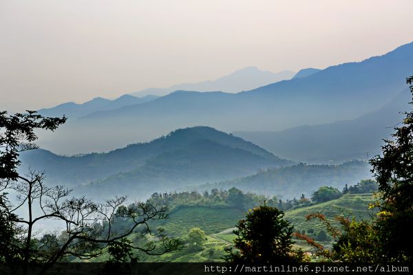 日月潭貓囒山景觀步道健行