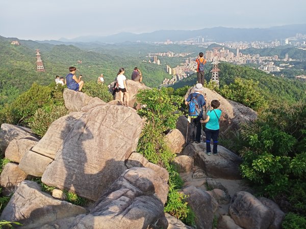 【台北-臺灣百大必訪步道】 金面山親山步道 、碧湖公園步道