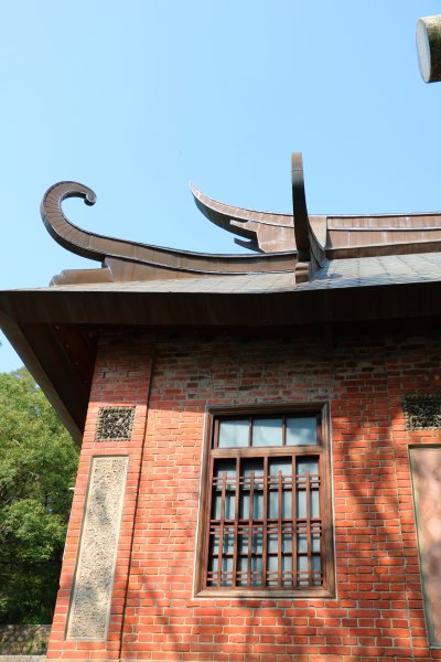 閩南式燕翹脊屋頂的日本神社。通霄神社852501