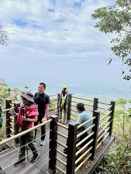 二尖.大尖山悠遊--好友再聚的茶園餘韻   2026.01.182985478