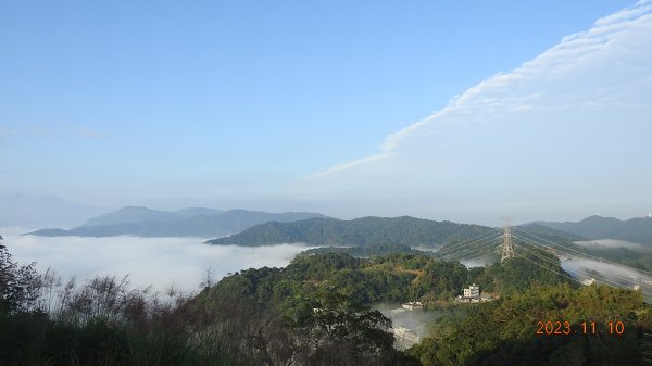 石碇趴趴走追雲趣 - 二格山/十三股山/雲海國小 #雲瀑 #琉璃 #金星合月 11/102342480