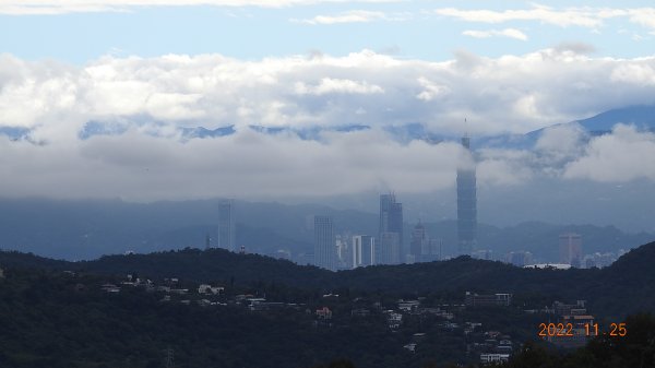 雲霧飄渺間的台北盆地&觀音山1926200