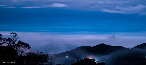 #大屯山 #百拉卡觀景台 #雲瀑 #雲海 #琉璃光 1/272989001