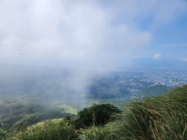 20230827 七星山三進三出練腳力，台北必訪步道任務2263635