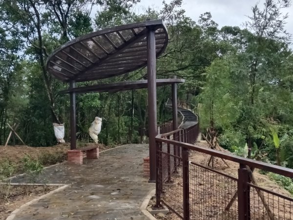 石碇南港區深按頭山+深按頭西峰+三層崎山+灰窯山+土庫岳東峰+土庫岳+山豬窟尖+更寮腳山+大豐山2976867