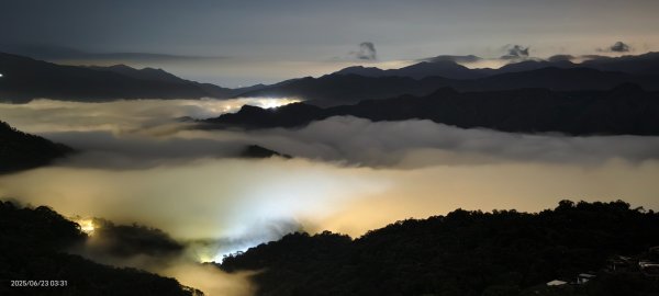 北宜郊山之濫觴 #琉璃光雲海 #日出雲海 #觀音圈雲海 #海景第一排 6/232818922
