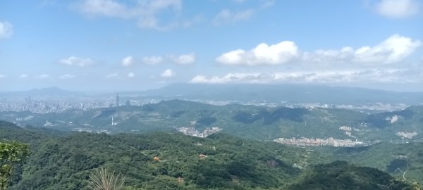 文山深坑區天南宮-阿柔洋山-猴山岳步道-二格山步道-南邦寮山-二格山-猴山岳步道-天南宮O型