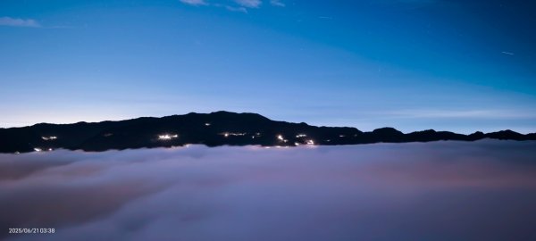北宜郊山之濫觴 #琉璃光雲海 #日出雲海 #觀音圈雲海 #海景第一排 6/212816374