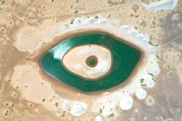 多彩塞北阿拉善.騰格里沙漠六湖穿越封面