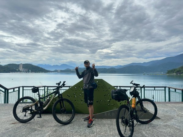 🚴 🐢🐢🐢🚵日月潭環湖咖搭車漫遊2895604