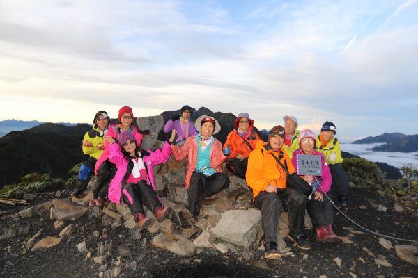 2018/9/8百岳雪山主東北(D3)─雪北山屋→雪山北峰往返→聖稜線→碎石坡→黑森林水源路→三六九山莊→雪山登山口服務站