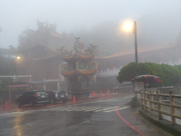 華山4-2號步道上雲嘉連峰2579390