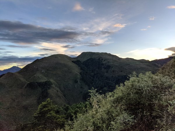 白石安東軍高山湖泊草原，空靈幽靜。1756771