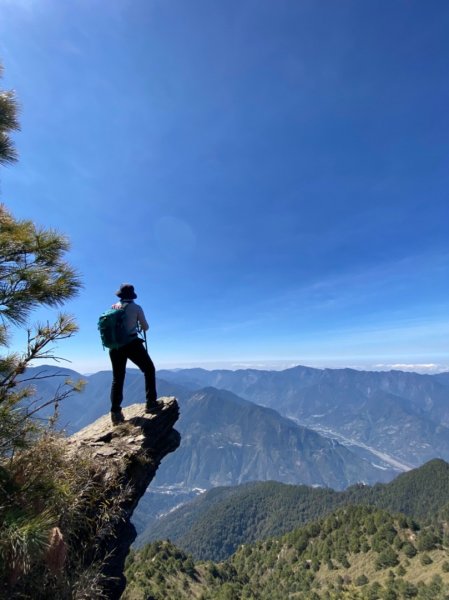 搭車很久很顛的百岳菜市場，郡大山望鄉1278614