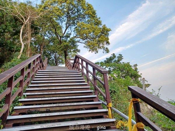 【台北士林】親民便捷的郊山步道。 No9小百岳~劍潭山登山步道(中山北路登山口)2496358