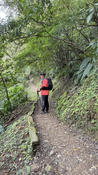 20250404銀河洞越嶺登山步道2753000