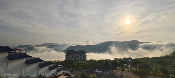 跟著雲海達人山友追雲趣 #月光雲海 #曙光雲海 #日出雲瀑 7/132834982