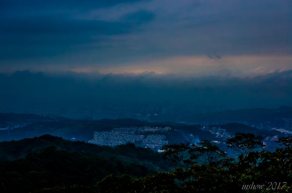 青龍嶺到大棟山，觀桃園落日，賞台北夜景211445