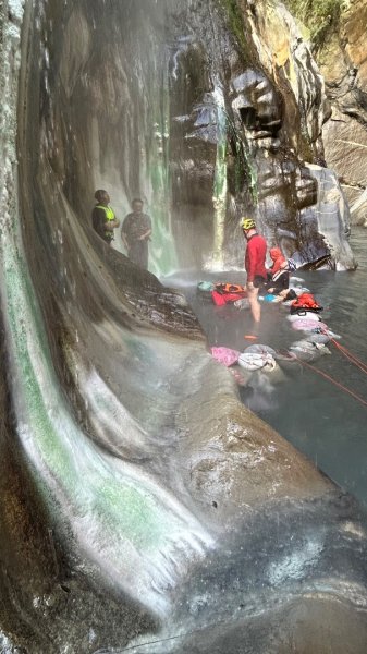 海端栗松溫泉2970903