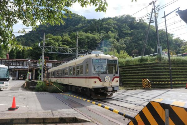 [立山黑部〕一天內七種交通工具。立山車站 美女平 彌陀原  室堂 立山 大觀峰 黑部平 黑部湖 扇沢2304917