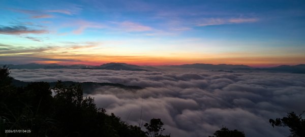 #石碇後山 #霞光 #日出 #雲海 #火燒雲 #魔目裳蛾 7/1&33080425