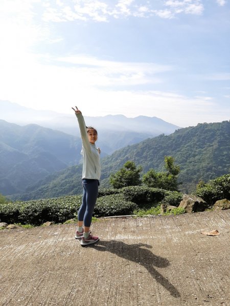 210501衝居父女同遊大尖山1369207