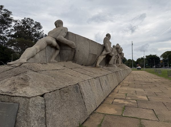 [紐約馬之行-70] 2025_1116 先鋒旗手紀念碑2956896