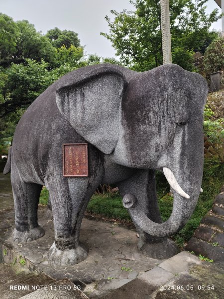 走訪新北市中和區及土城區的名勝古蹟：圓通禪寺、牛埔頭山、新加坡山2518388