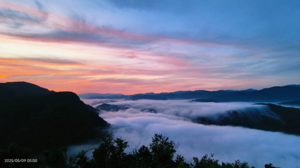 跟著雲海達人山友追雲趣 #琉璃光雲海 #火燒雲雲海 5/92782984