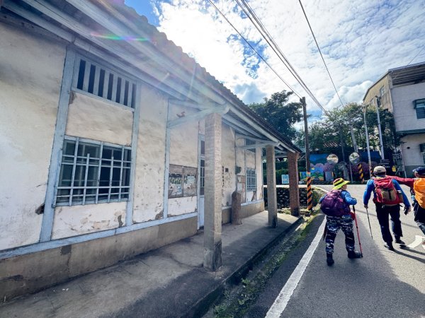 獅潭新店老街走鐘樓古道敲幸福鐘3080215