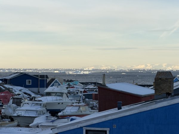 [紐約馬之行-31] 2025_1106 伊盧利薩特漢堡2947902