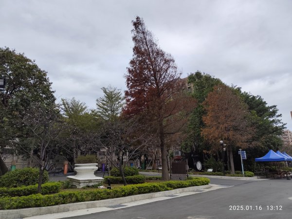 4-3 臺北自來水園區 - 自來水博物館導覽→噴泉庭園→輸配水器材展示區2692932