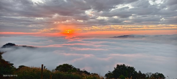 #馬那邦山 #夕陽 #雲海 #火燒雲 12/282971552