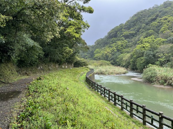 春天。灣潭古道