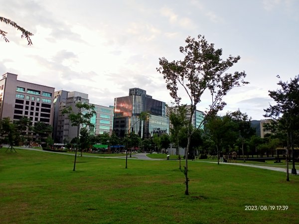 內湖大港墘、瑞陽公園；宏匯瑞光、港富廣場【走路趣尋寶、健康大穀東】2259191